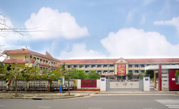Đại học Phú Yên